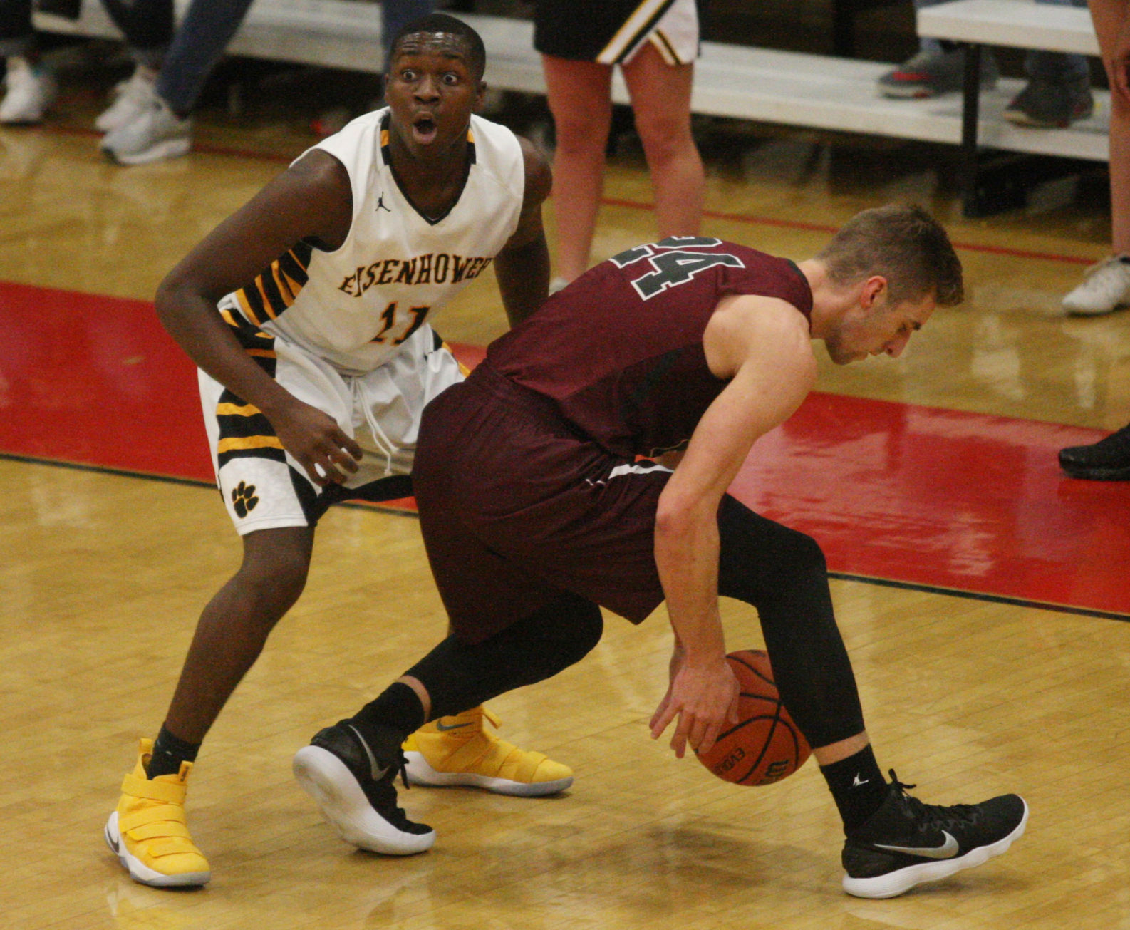 Eisenhower vs Champaign Central Boys Basketball 15 11.24.17.jpg